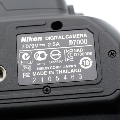 Nikon D7000 デジタル一眼レフ ニコン Fマウント