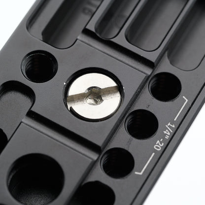 SmallRig 3667C Sony A7 V / A7R V / A7 IV / A7S III / A1 / A7R IV用フルカメラケージ