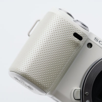 SONY NEX-5N ホワイト ミラーレス一眼 ソニー Eマウント