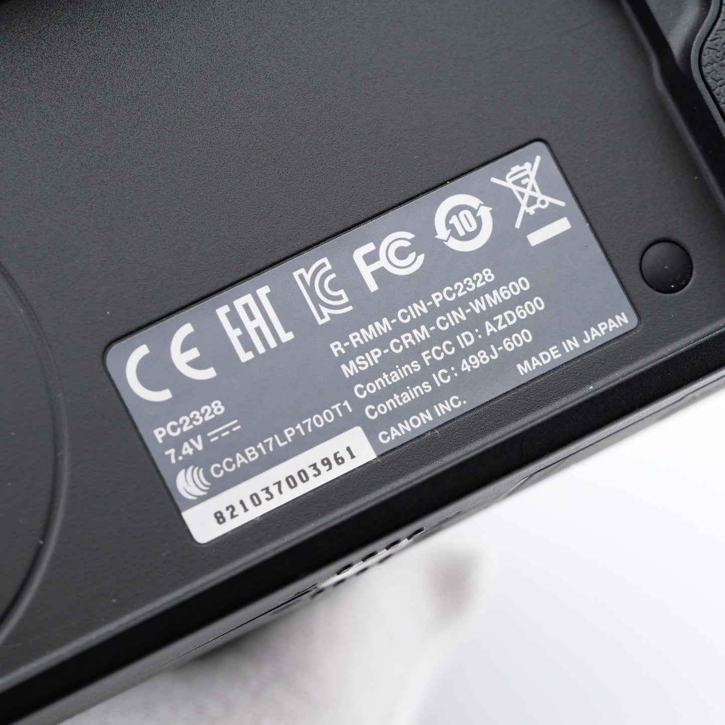 Canon EOS Kiss M EF-M 18-55mm 3.5-5.6 IS STM ミラーレス一眼 キヤノン EF-Mマウント