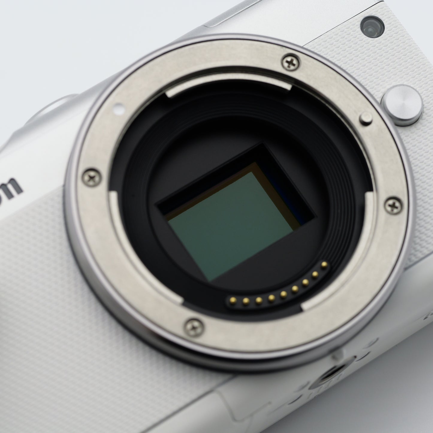 Canon EOS M100 ミラーレス一眼 キヤノン EF-Mマウント