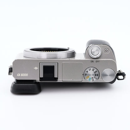 SONY α6000 ILCE-6000 シルバー ミラーレス一眼 ソニー Eマウント