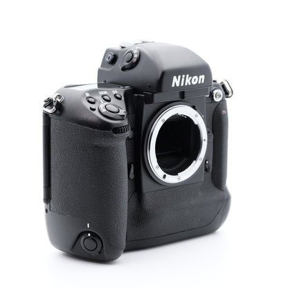 Nikon F5 フィルムカメラ ニコン Fマウント