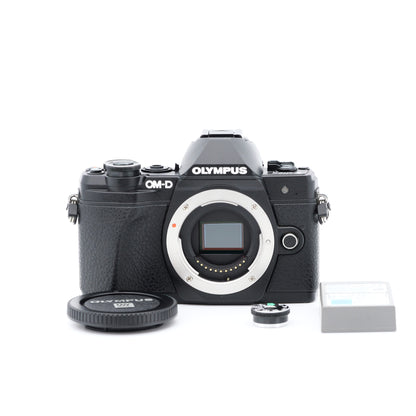 ジャンク OLYMPUS OM-D E-M10 MarkIII ミラーレス一眼レフ オリンパス マイクロフォーサーズマウント