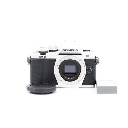訳有品 OLYMPUS OM-D E-M10 Mark II ミラーレス一眼 オリンパス マイクロフォーサーズマウント