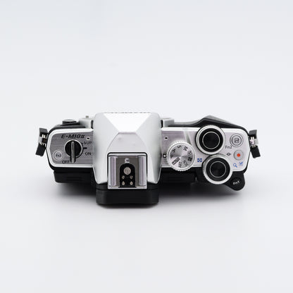 訳有品 OLYMPUS OM-D E-M10 Mark II ミラーレス一眼 オリンパス マイクロフォーサーズマウント