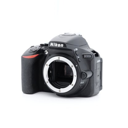 Nikon D5600 デジタル一眼レフ ニコン Fマウント