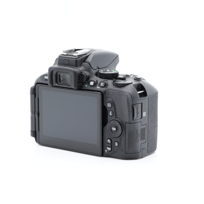 Nikon D5600 デジタル一眼レフ ニコン Fマウント