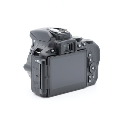 Nikon D5600 デジタル一眼レフ ニコン Fマウント