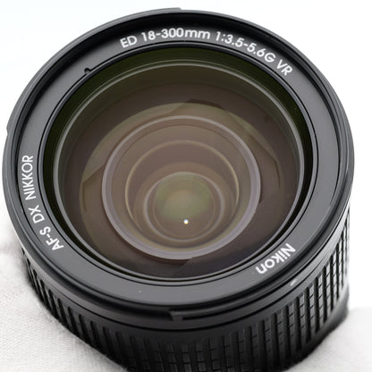 訳有品 Nikon AF-S NIKKOR 18-300mm F3.5-5.6G ED VR レンズ ニコン Fマウント