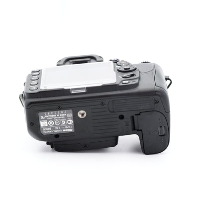 Nikon D7000 デジタル一眼レフ ニコン Fマウント