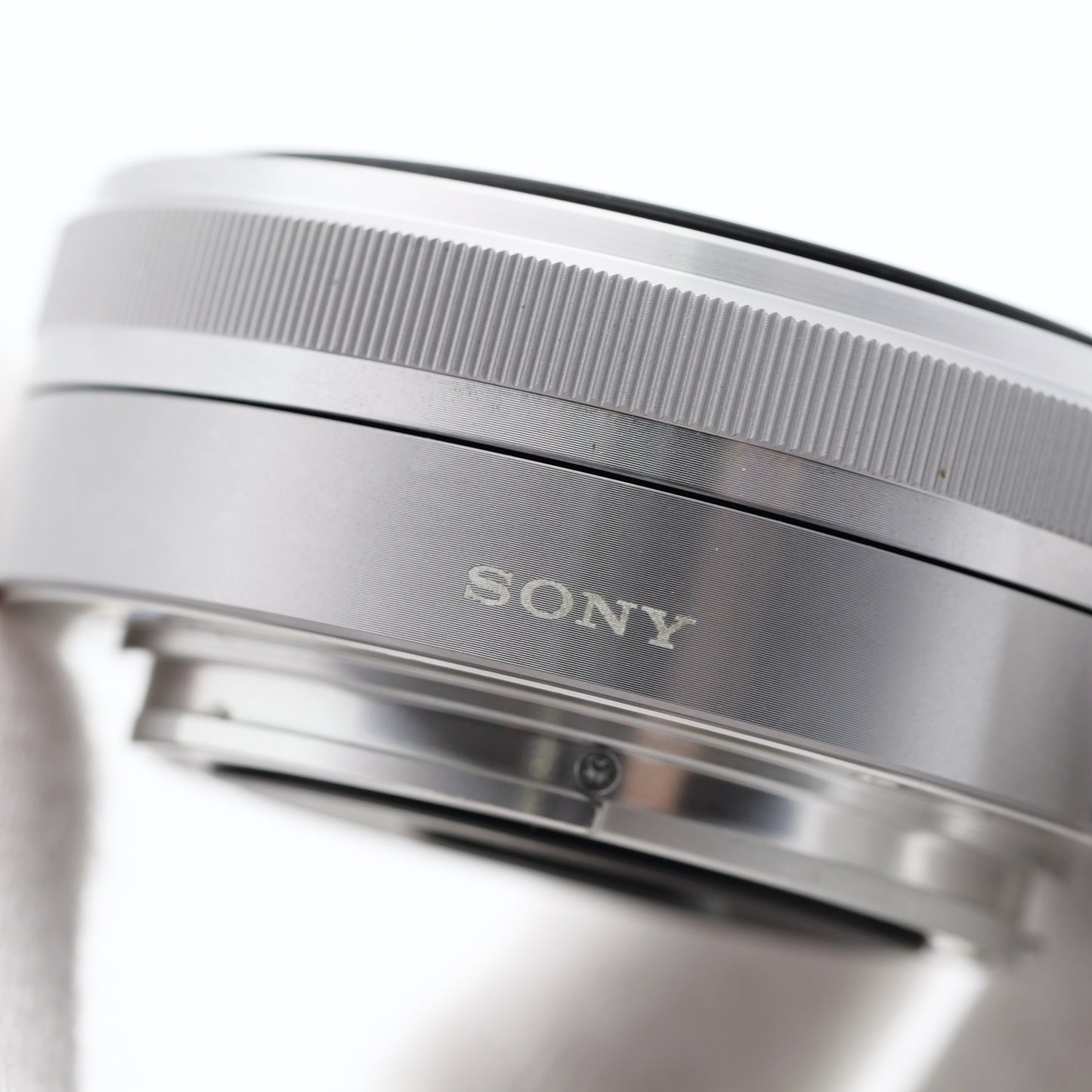 SONY E 16mm F2.8 SEL16F28 レンズ ソニー Eマウント