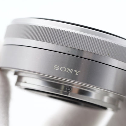 SONY E 16mm F2.8 SEL16F28 レンズ ソニー Eマウント