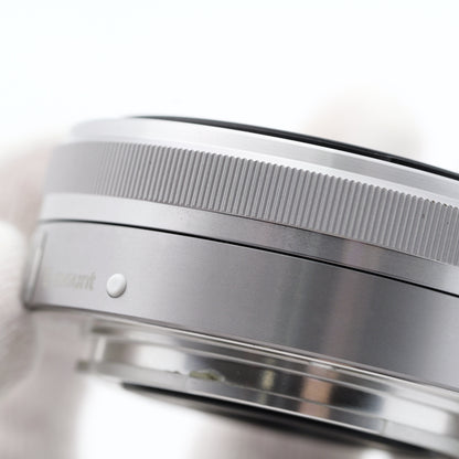SONY E 16mm F2.8 SEL16F28 レンズ ソニー Eマウント