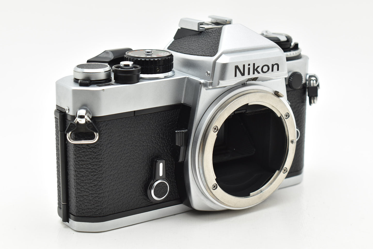 Nikon FE フィルムカメラ ニコン Fマウント