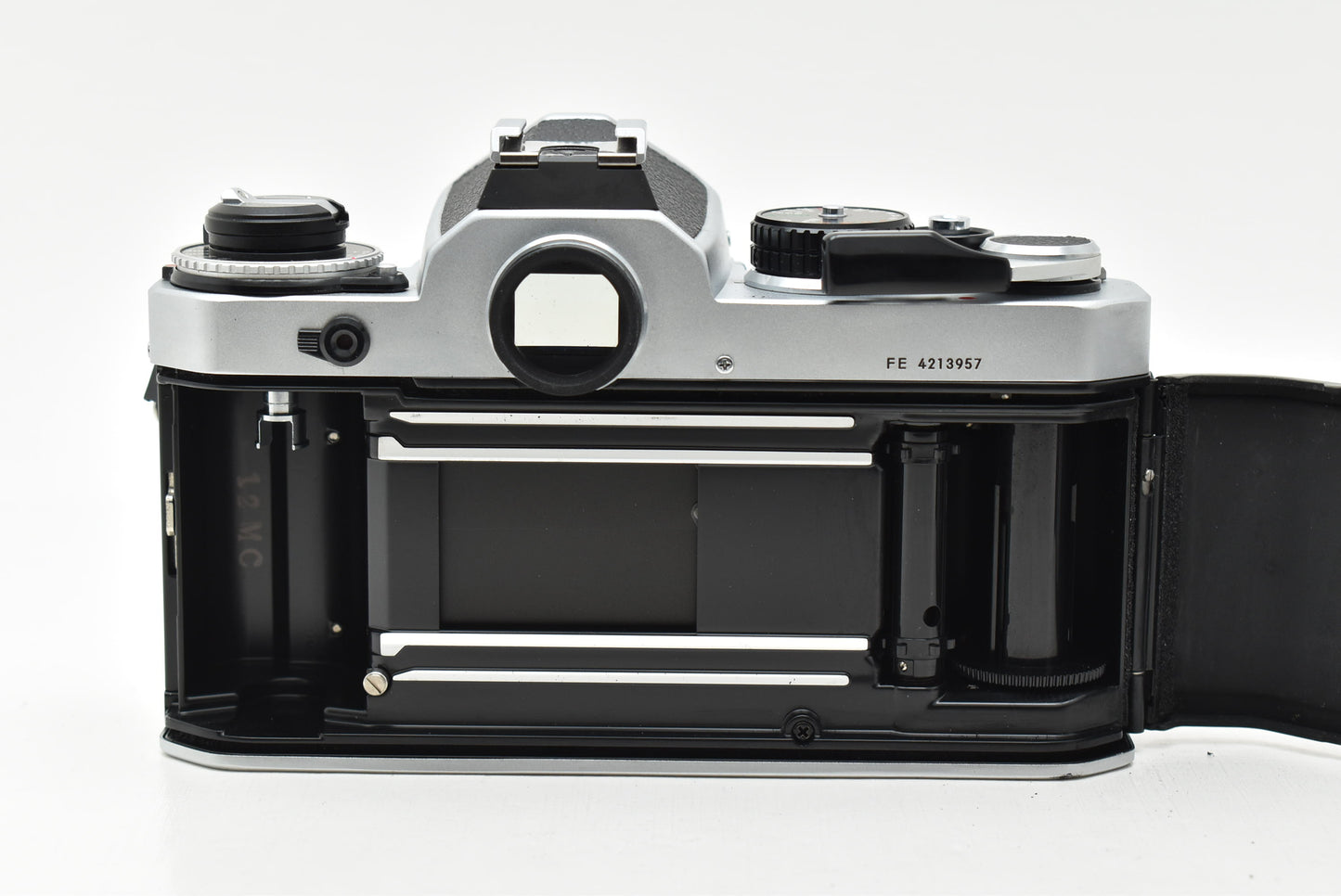 Nikon FE フィルムカメラ ニコン Fマウント