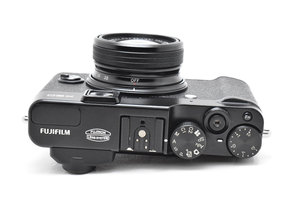 FUJIFILM X20 コンパクトデジタルカメラ 富士フイルム