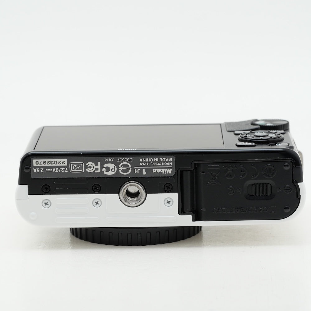 Nikon 1 J1 ミラーレス一眼 ニコン 1マウント