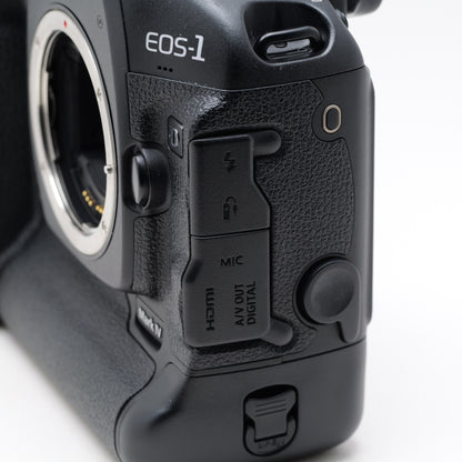Canon EOS-1D MarkIV デジタル一眼レフ キヤノン EFマウント