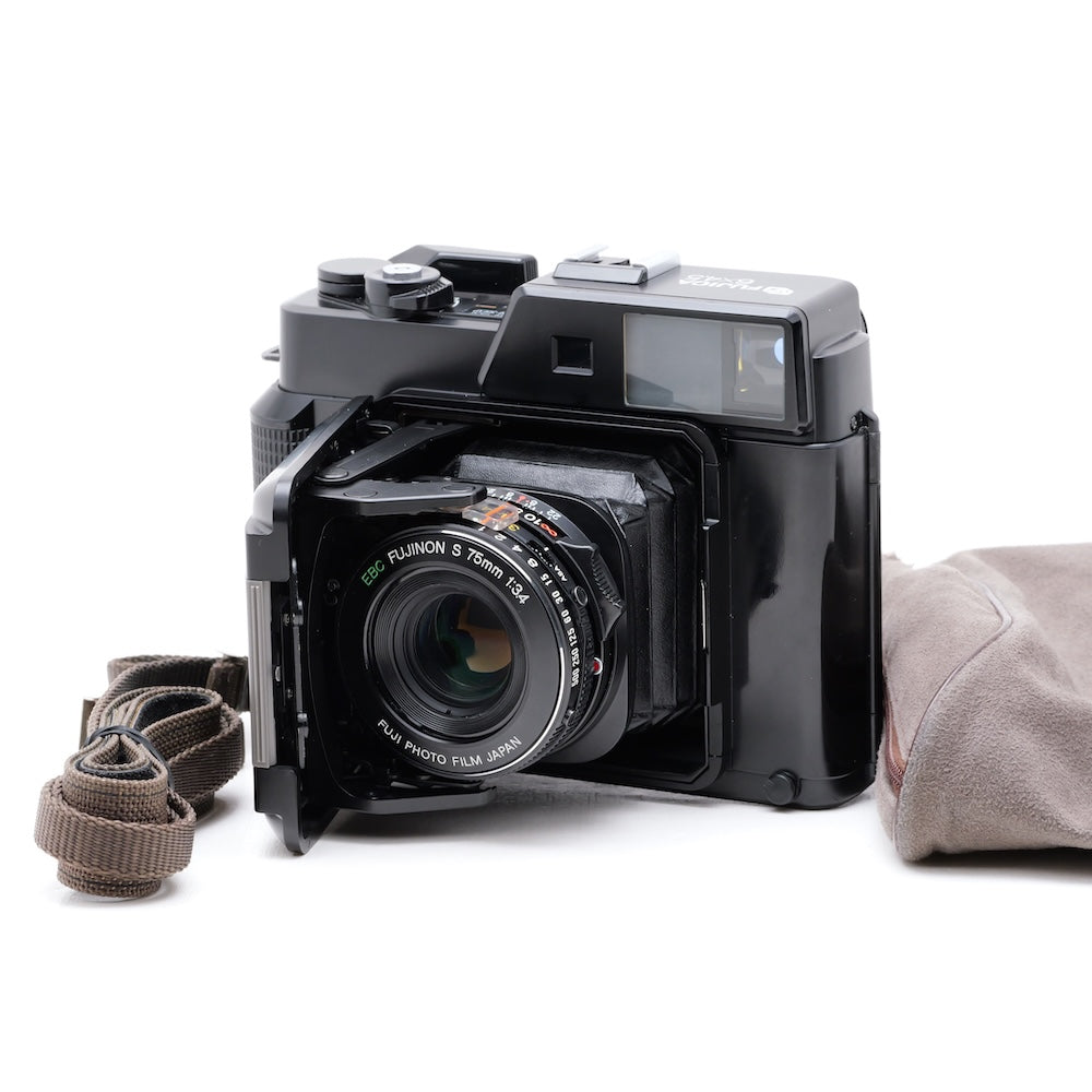 FUJIFILM GS645 Professional フィルムカメラ フジフィルム