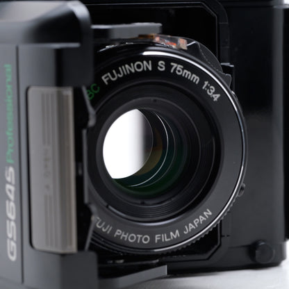 FUJIFILM GS645 Professional フィルムカメラ フジフィルム