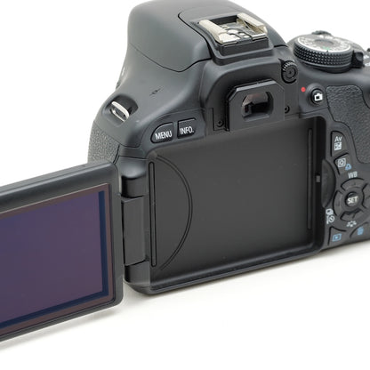 Canon EOS Kiss X5 EF 18-55mm F3.5-5.6 IS II レンズキット デジタル一眼レフ キヤノン EFマウント
