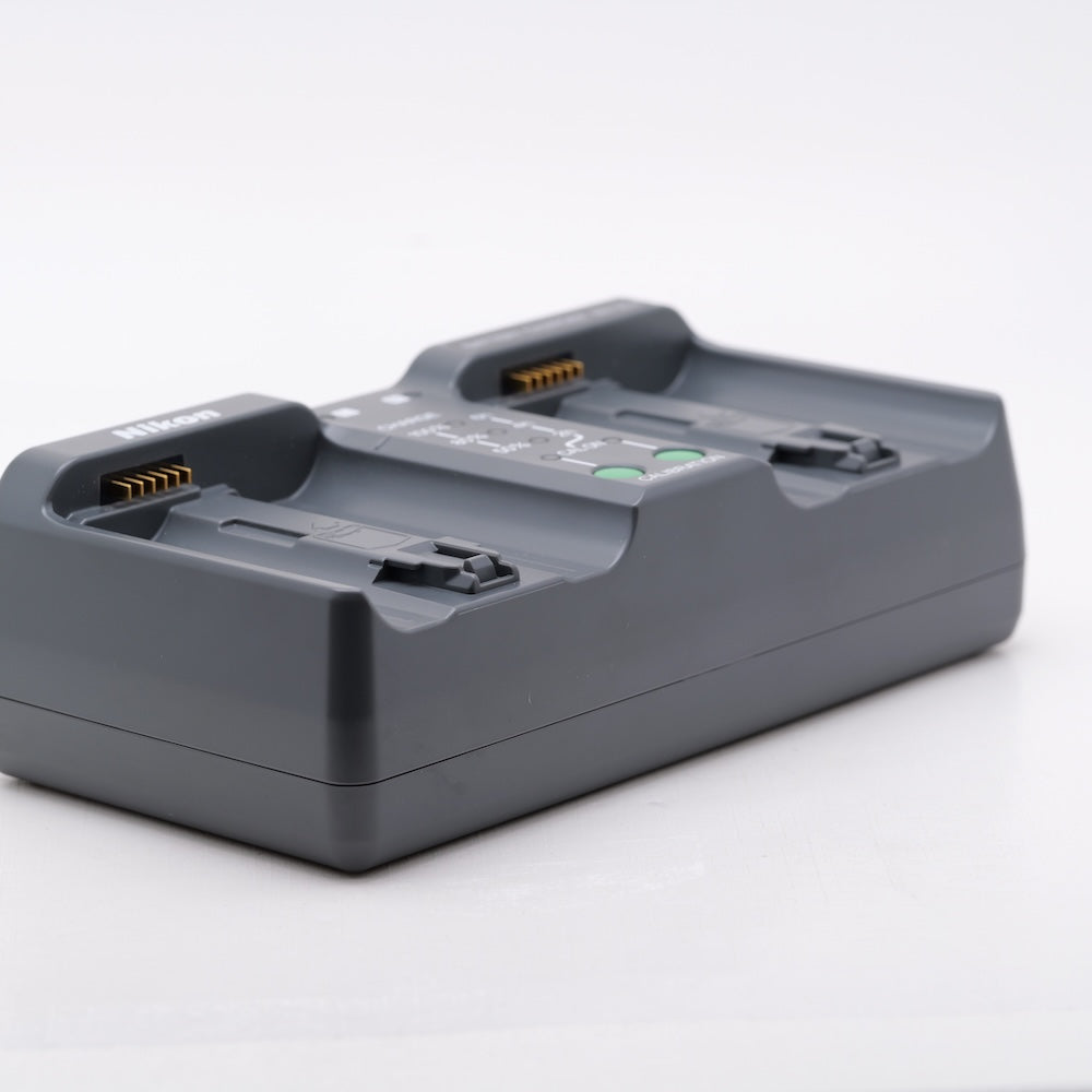 Nikon MH-26a EN-EL18/EN-EL18a/EN-EL18b/EN-EL18c 対応 充電器 ニコン