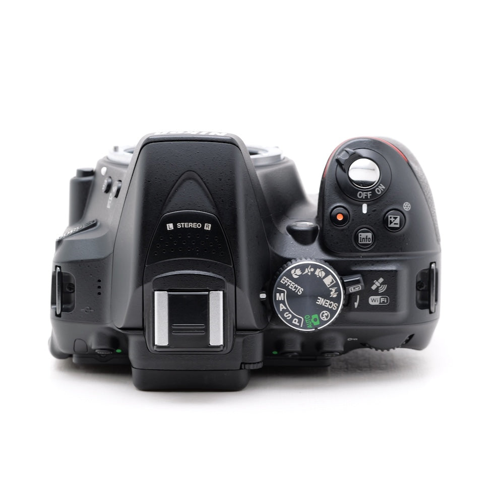 Nikon D5300 デジタル一眼レフ ニコン Fマウント