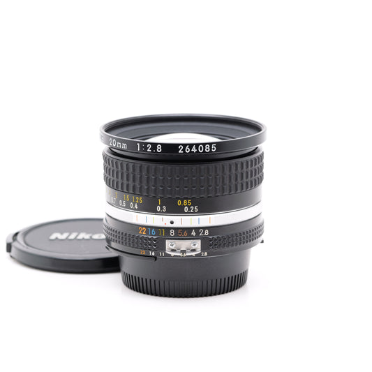 Nikon Ai-S NIKKOR 20mm f2.8 レンズ ニコン Fマウント