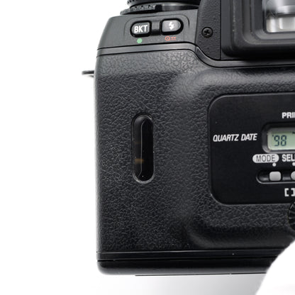Nikon F80D フィルムカメラ ニコン Fマウント