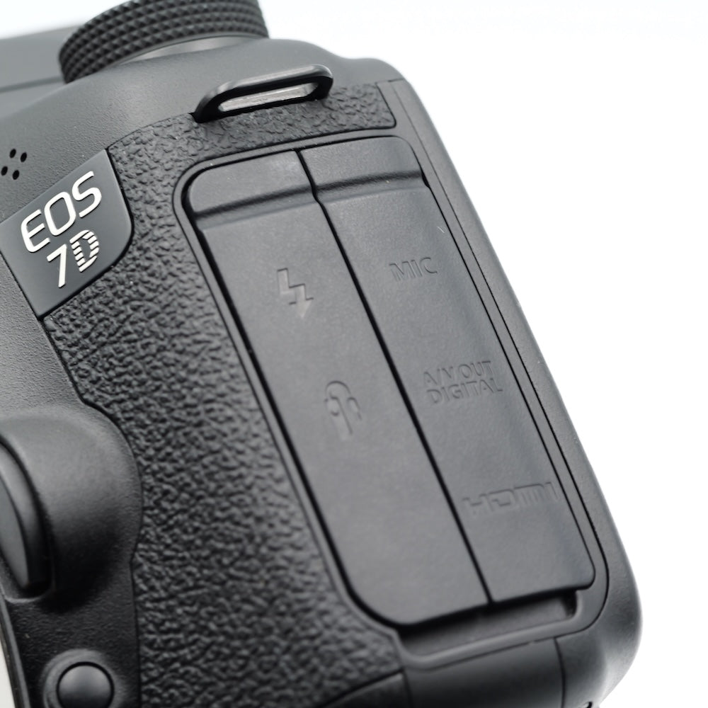 Canon EOS 7D デジタル一眼レフ キヤノン EF/EF-Sマウント