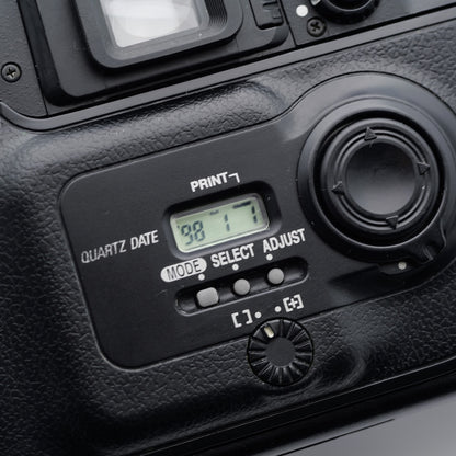 Nikon F80D フィルムカメラ ニコン Fマウント