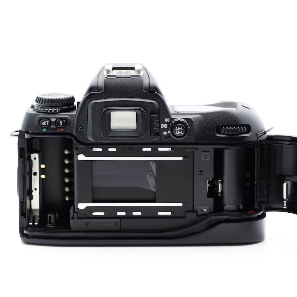 Nikon F80D フィルムカメラ ニコン Fマウント