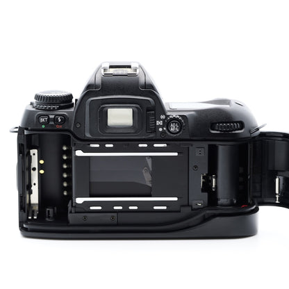 Nikon F80D フィルムカメラ ニコン Fマウント