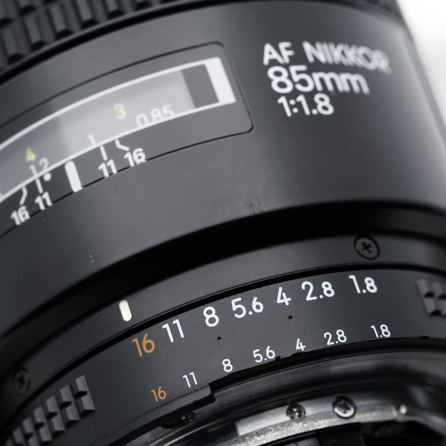 Nikon AF NIKKOR 85mm F1.8 レンズ ニコン Fマウント