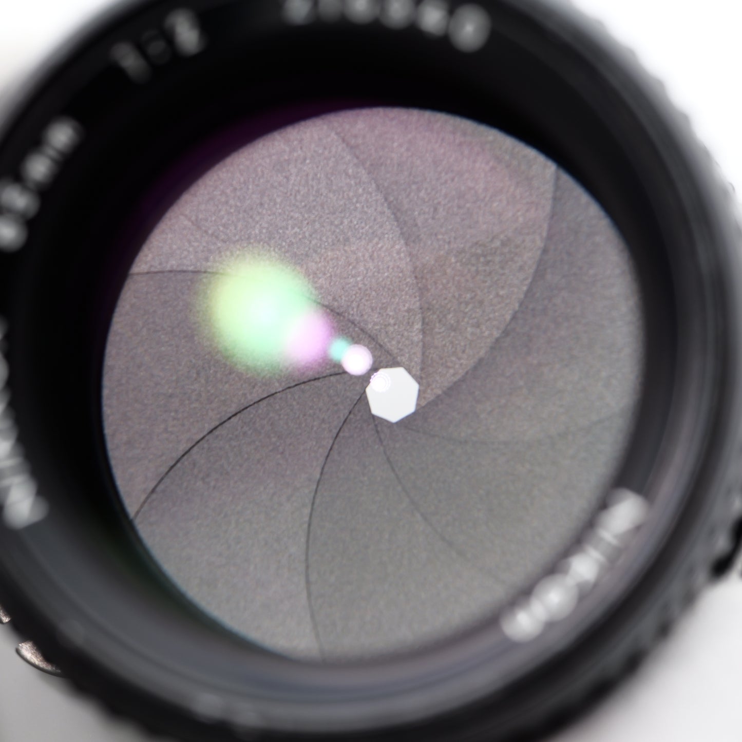Nikon Ai NIKKOR 85mm F2 レンズ ニコン Fマウント