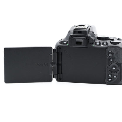 Nikon D5500 デジタル一眼レフ ニコン Fマウント